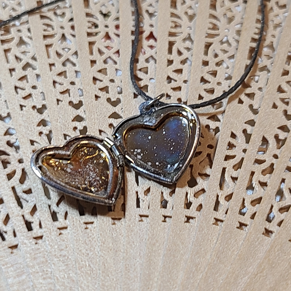 Ladies Vintage Necklace for sale today offers are considered.